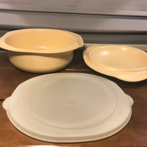 Tupperware Vintage 2 QT. Ovenworks Casserole Lid Seal Dijon Gold